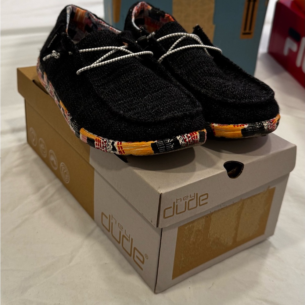 Hey Dude women’s Wendy  Black Casual Shoes